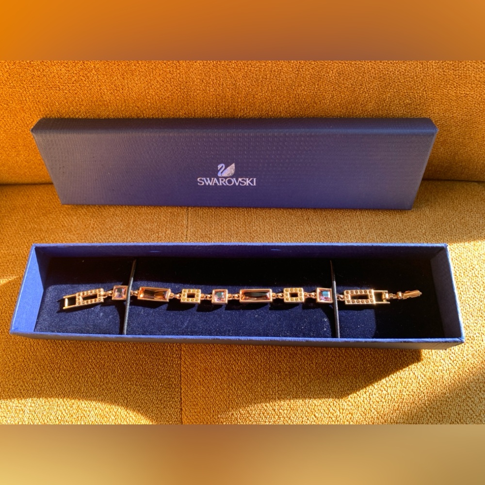 NWT Swarovski Bracelet, Stunning Multicoloured Crystals in Rose Gold Setting